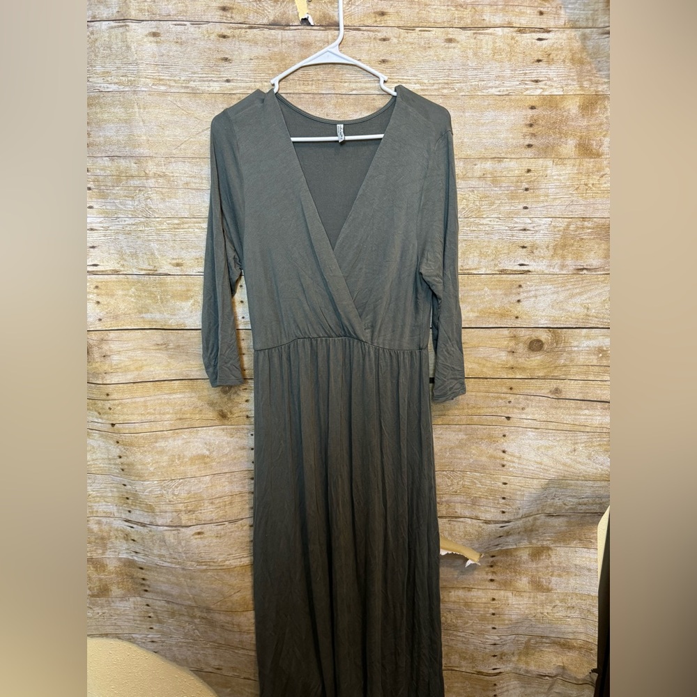 Mother bee maxi dress 🛍